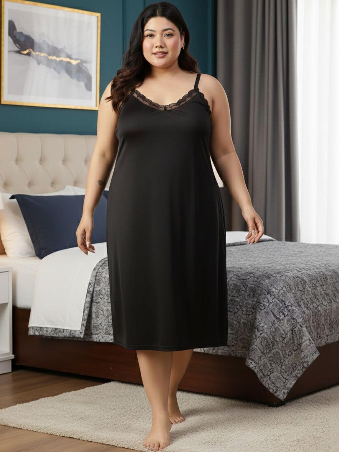 CLOCHOICE Black Lace Design Nightdress