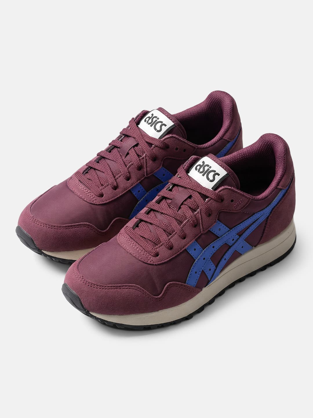 ASICS Unisex TIGER RUNNER II Striped Sneakers