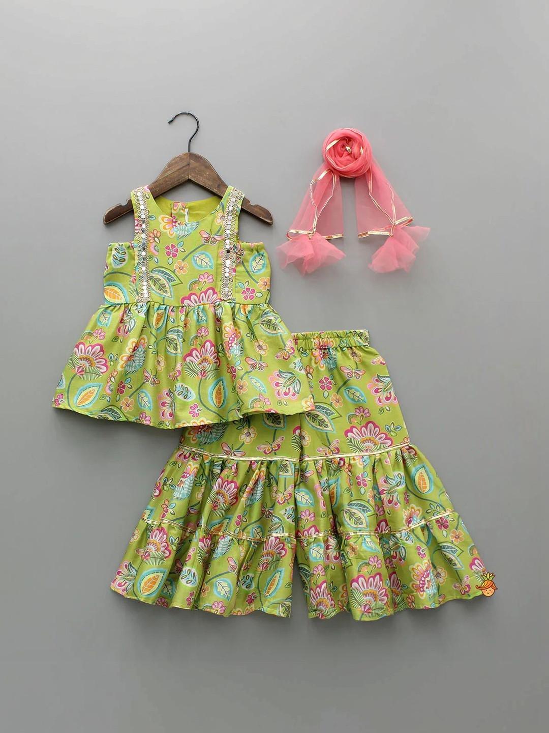 Vetrokart Girls Floral Printed Regular Sequinned Raw Silk Kurti with Sharara & With Dupatta
