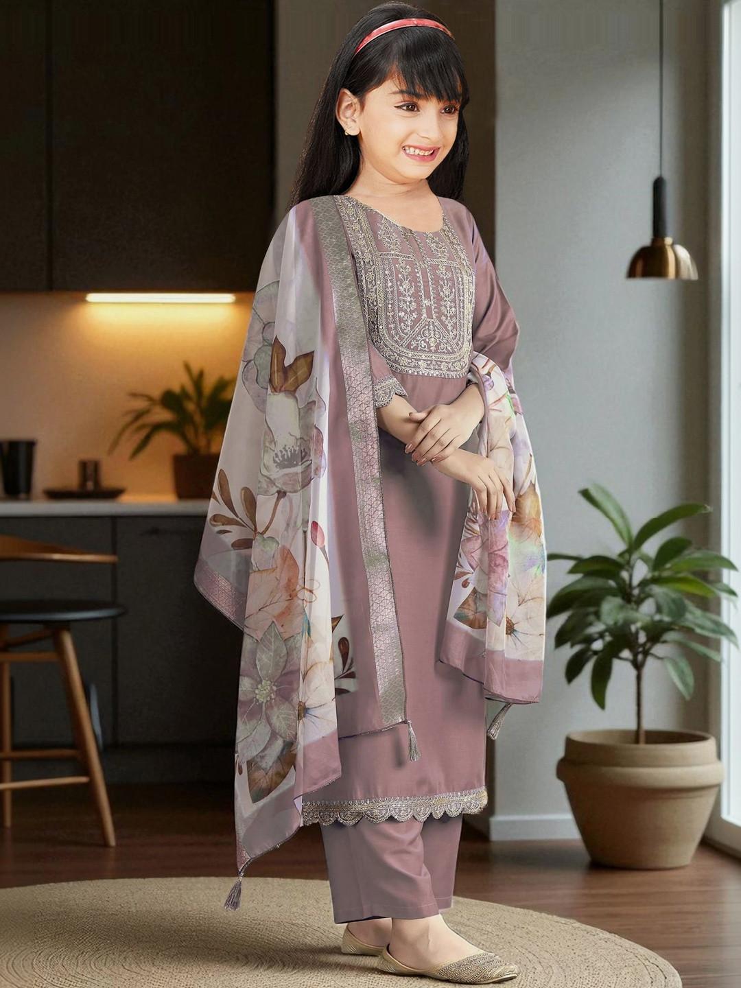 Vetrokart Girls Ethnic Motifs Embroidered Regular Thread Work Kurta with Trousers & With Dupatta