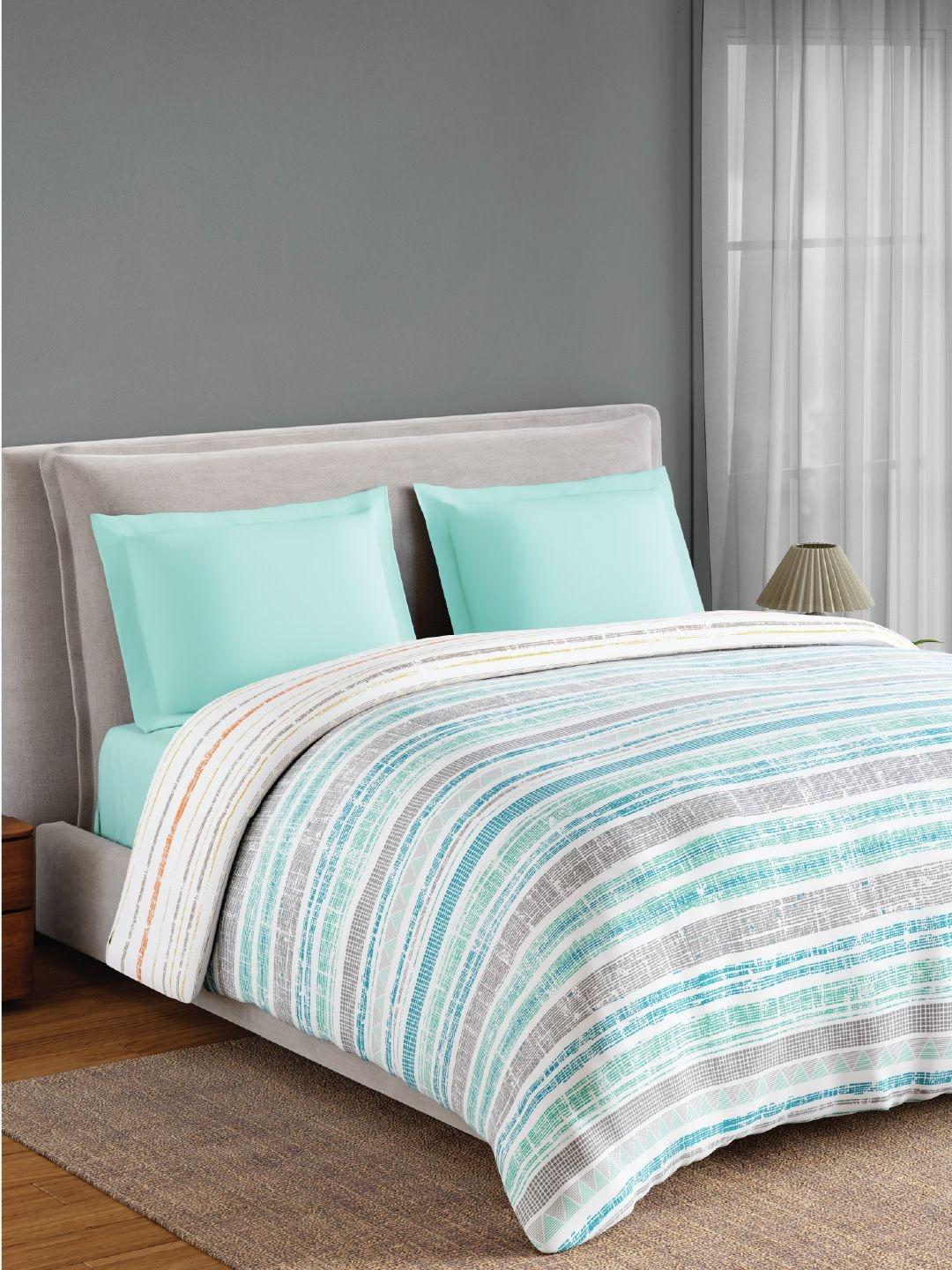 SPACES Blue & Multicoloured Striped AC Room 150 GSM Quilt