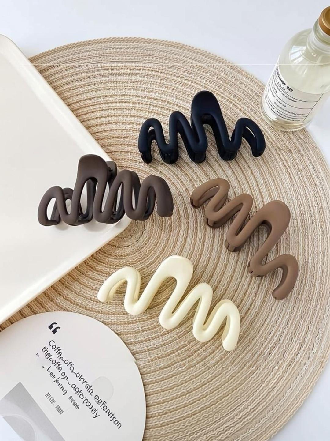 SZN Women Set of 4 Claw Clip