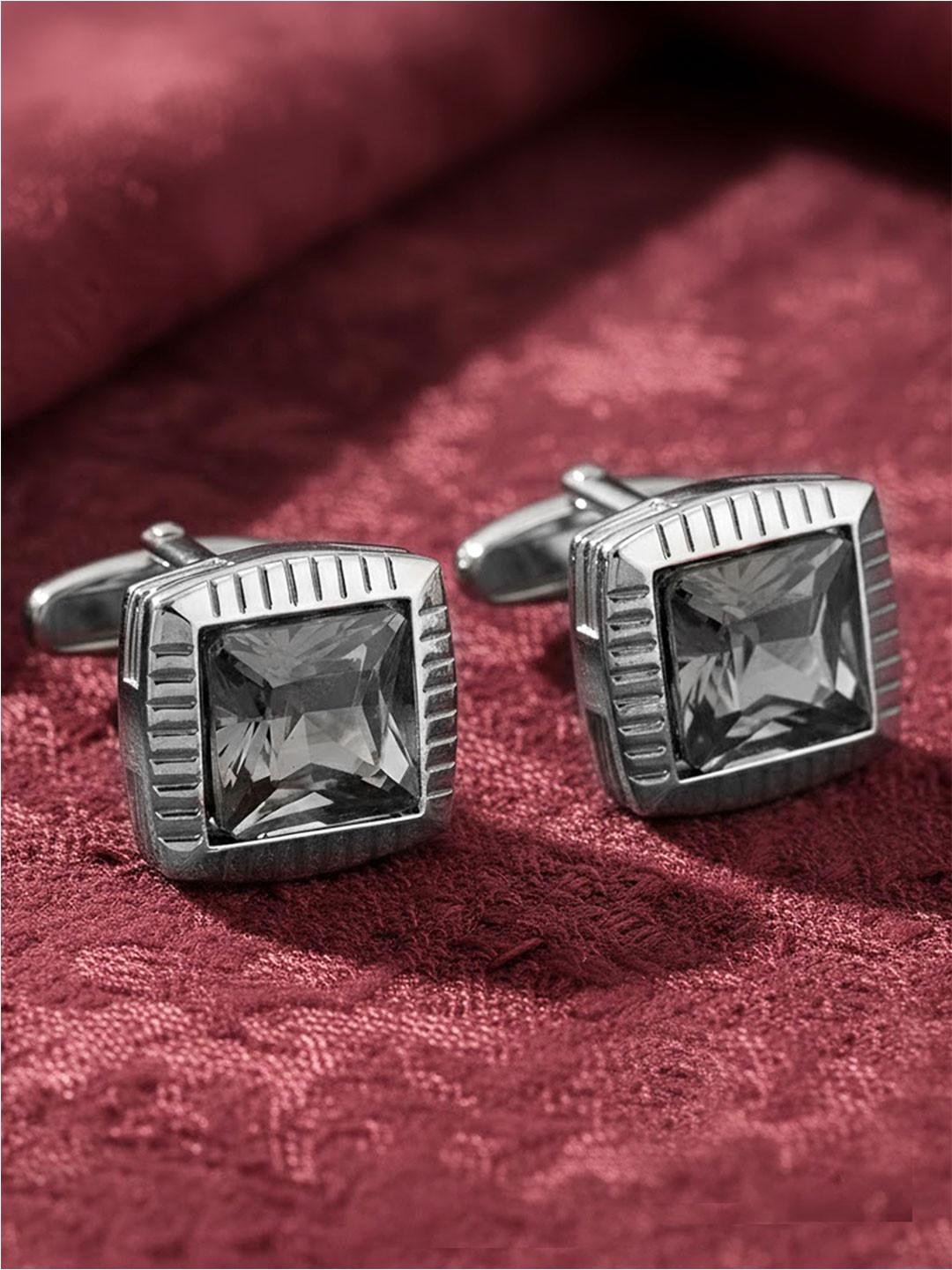 Peora Cufflink