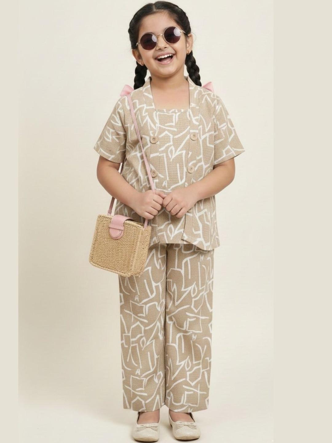 BURBN Printed Polyester V-Neck Co-Ords