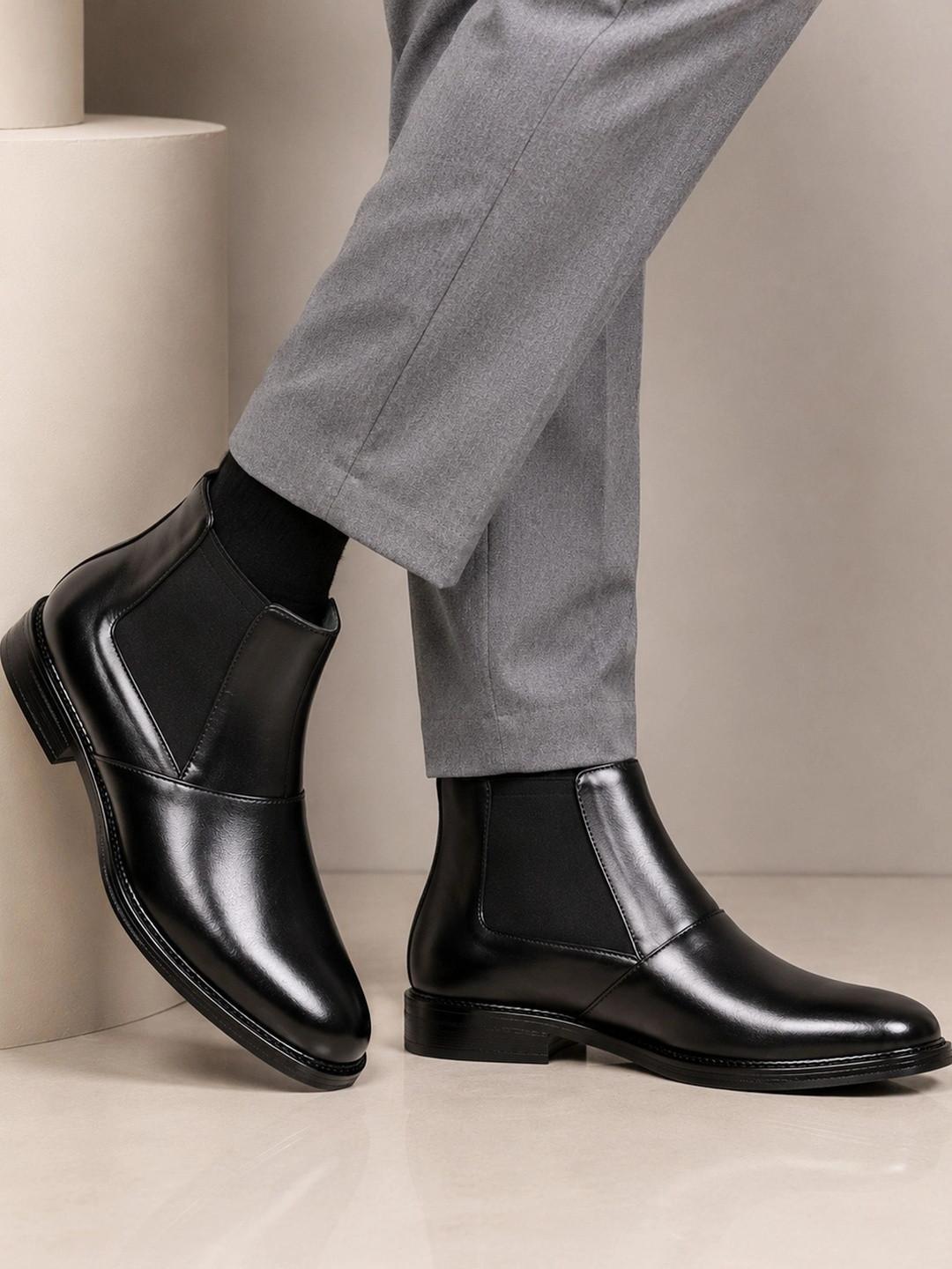 Layasa Block-Heeled Chelsea Boots
