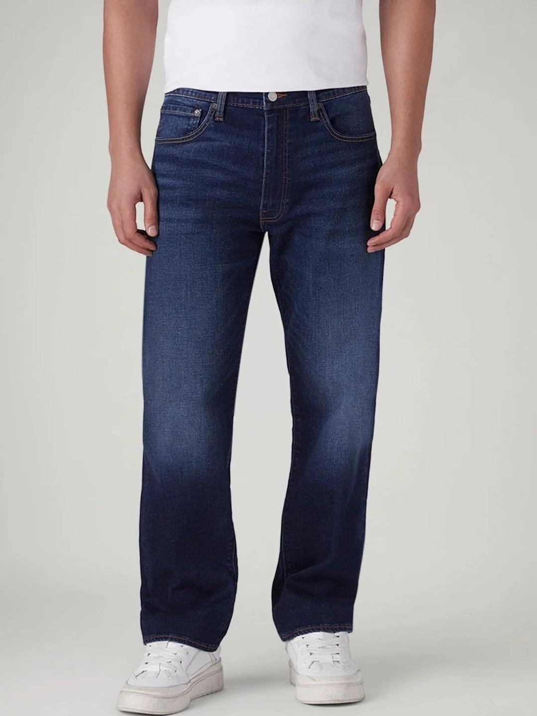 Levis Men Classic Straight Fit Mid-Rise Light Fade Stretchable Jeans