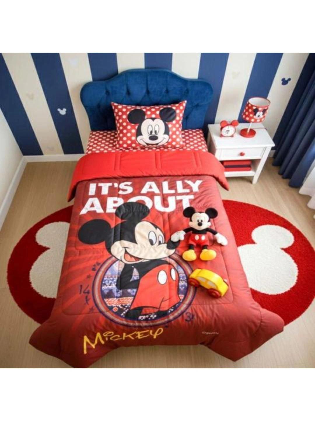 Disney Red & Black Cartoon Characters 300 GSM Single Bed Blanket