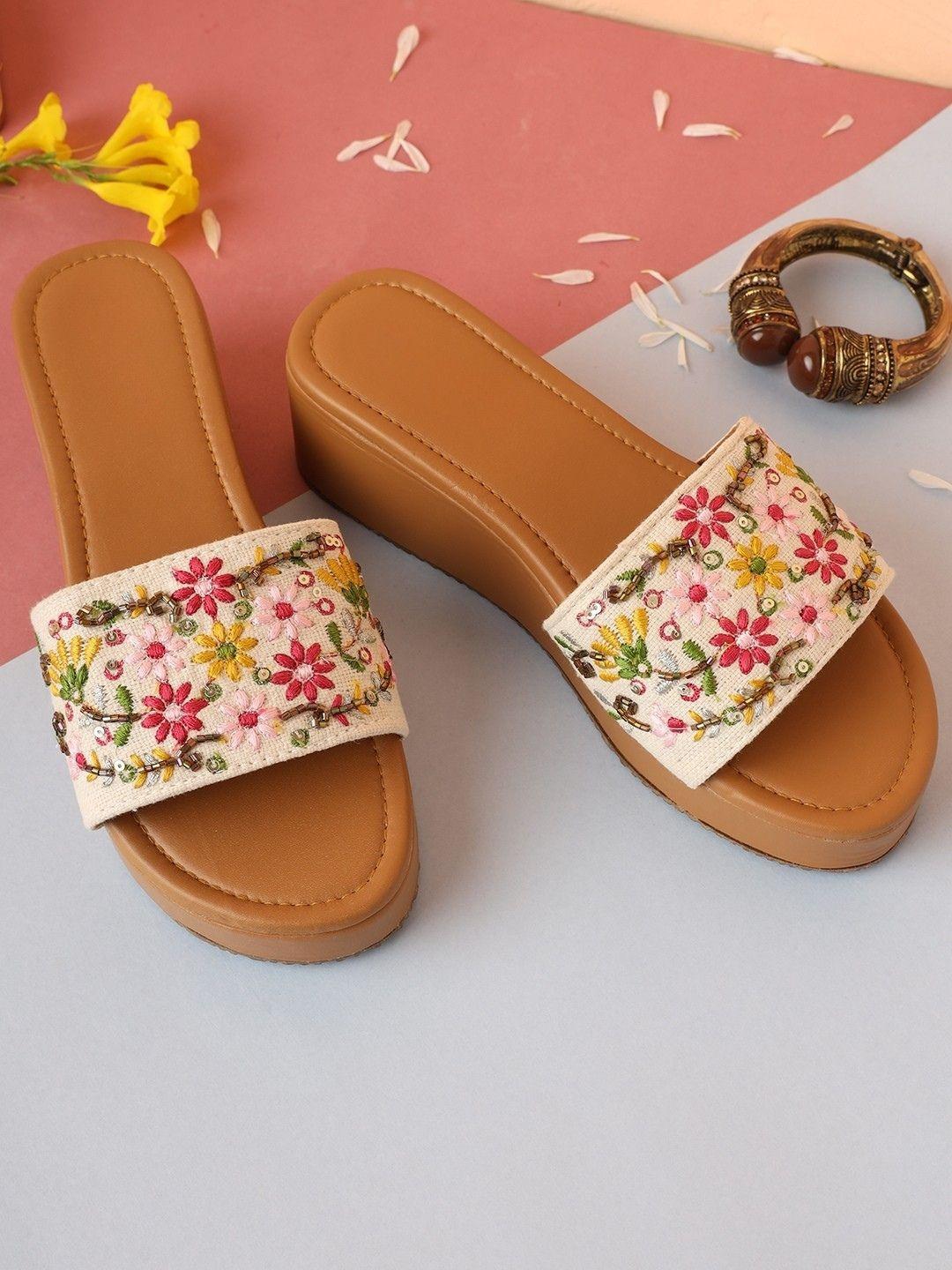 Anouk Ethnic Wedge Mules