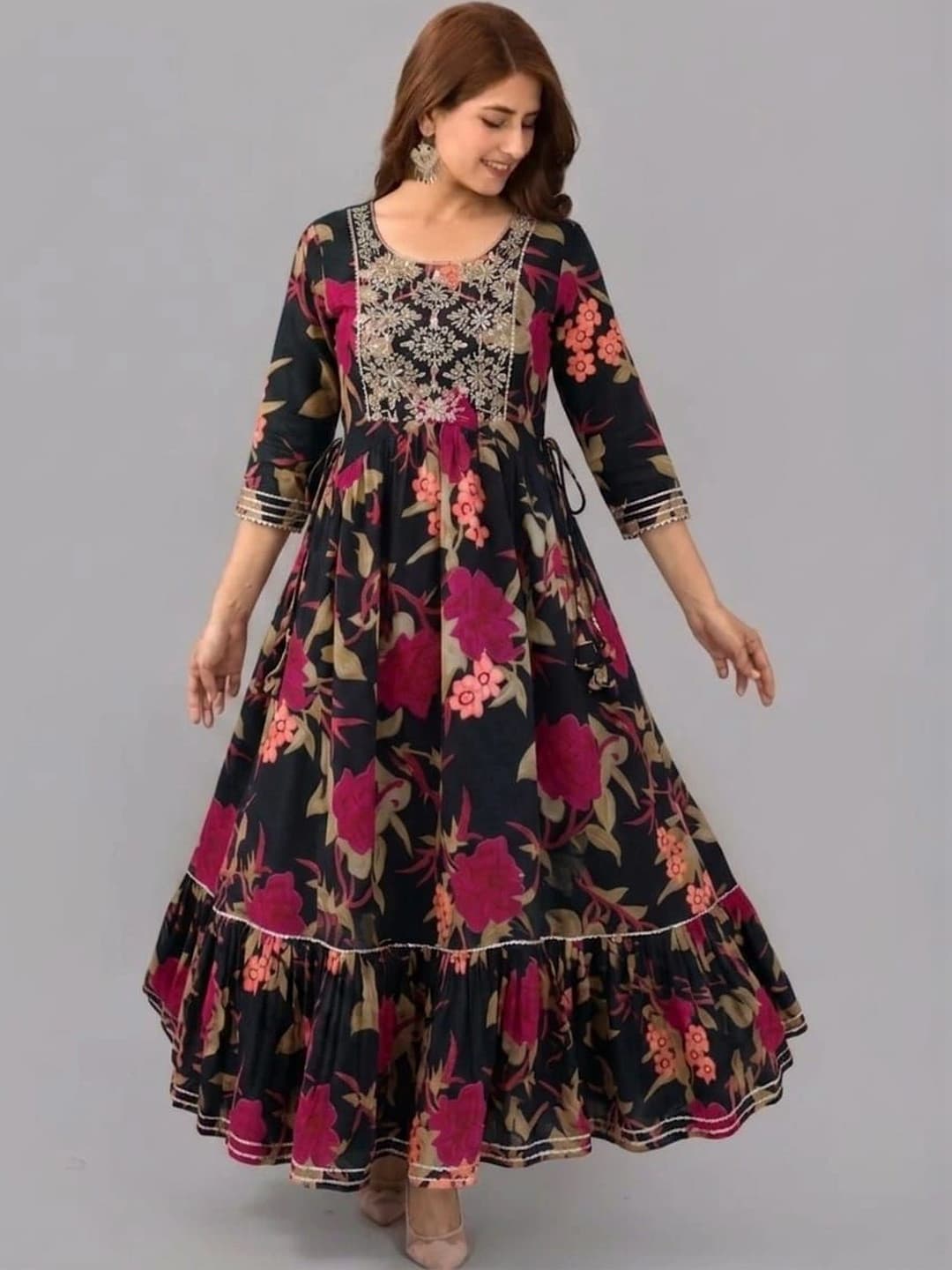 Shiprakshi Floral Printed Empire Anarkali Kurti