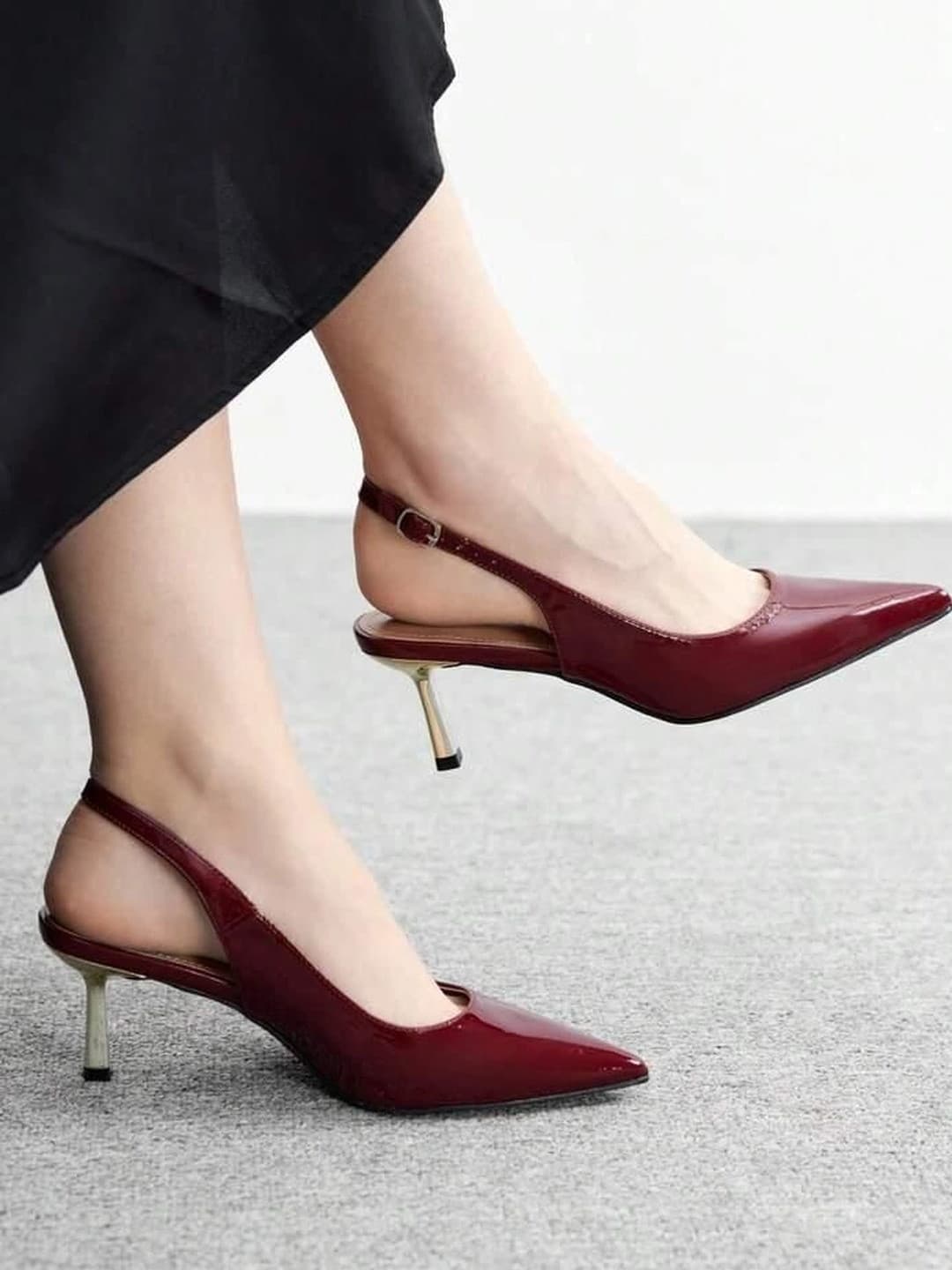 ALLEYSTRAP Women Pointed Toe Slingback Kitten Heels