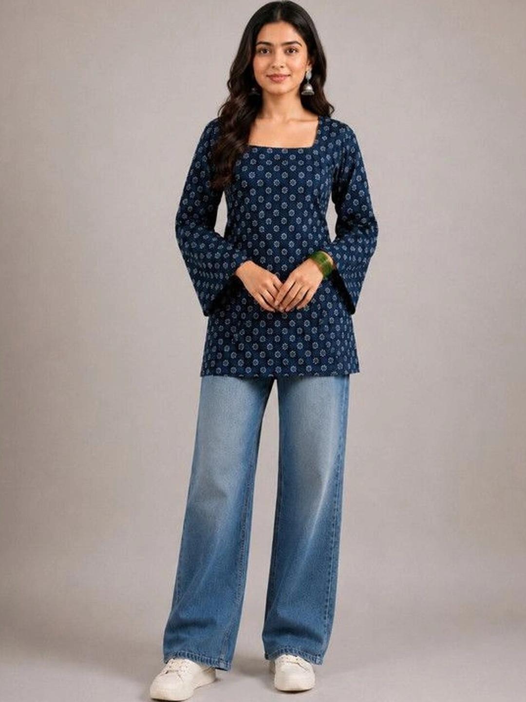 ALENJAN Floral Printed Square Neck Kurti