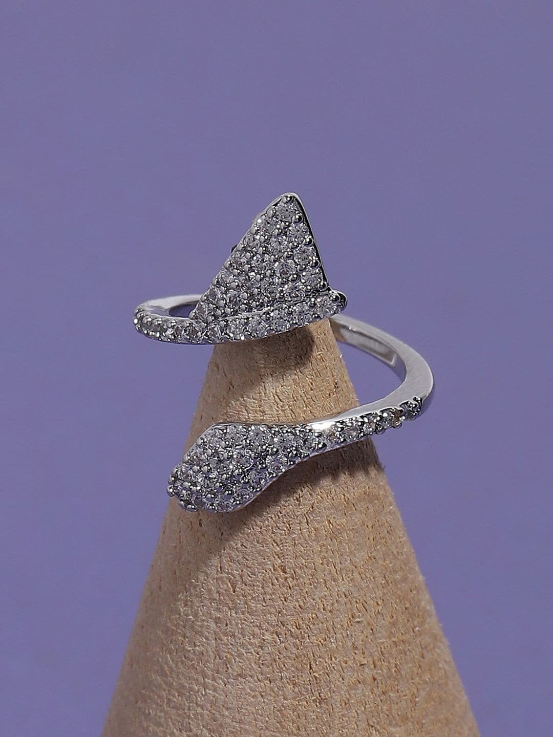 DressBerry Silver-Plated Party Nail Ring