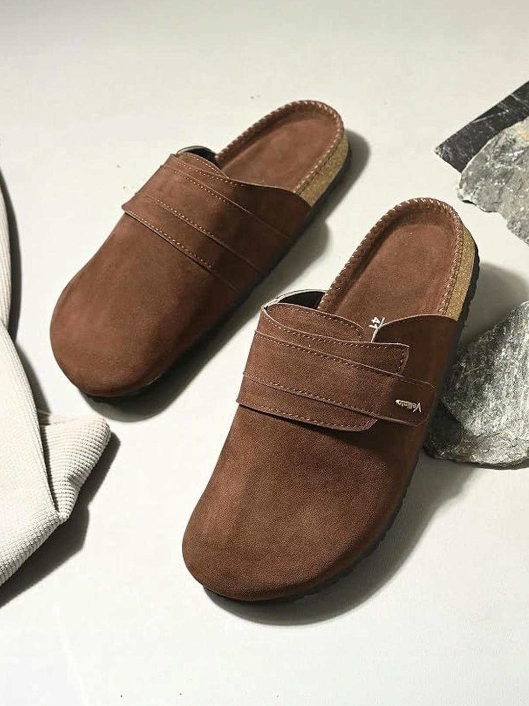 Vellinto Men Clogs Sandals