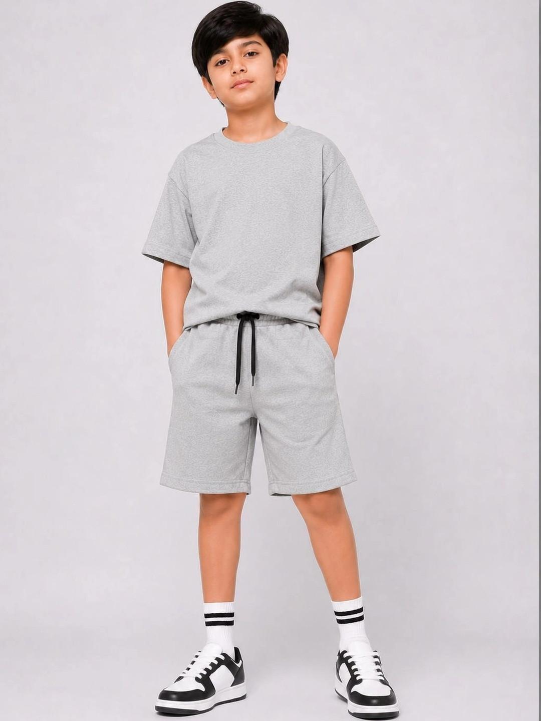 Kidello Cotton Solid T-shirt with Shorts