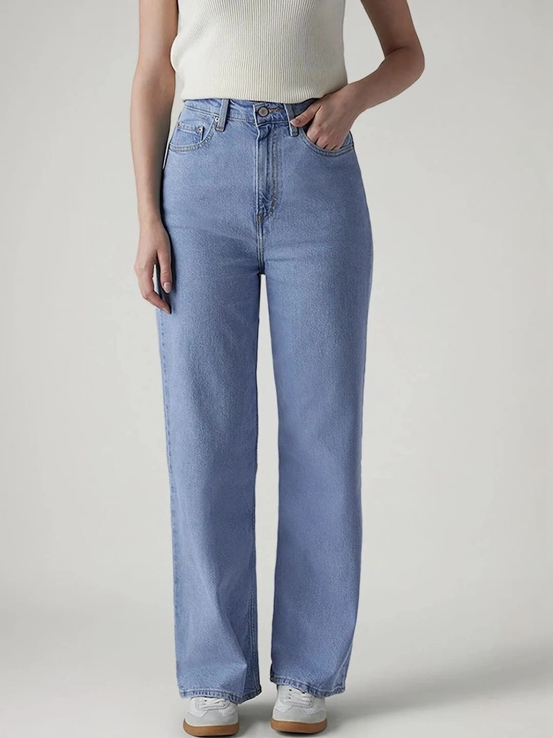 Levis Women Classic Relaxed Fit High-Rise Stretchable Jeans