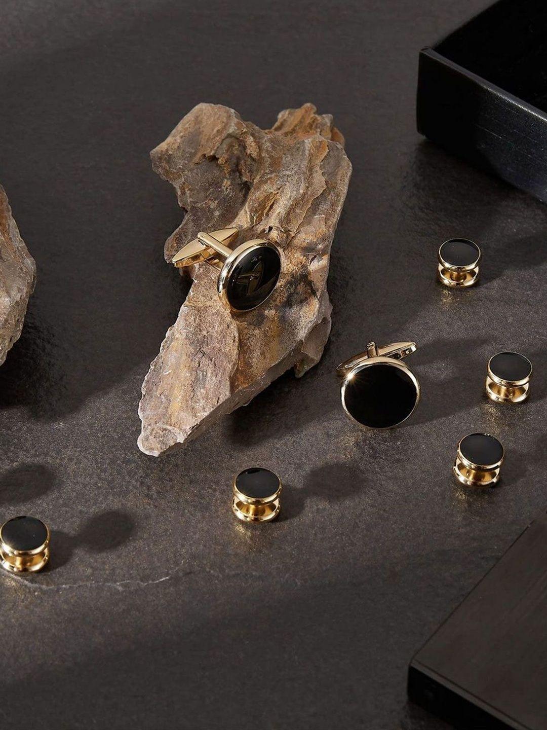 VAMA Cufflink