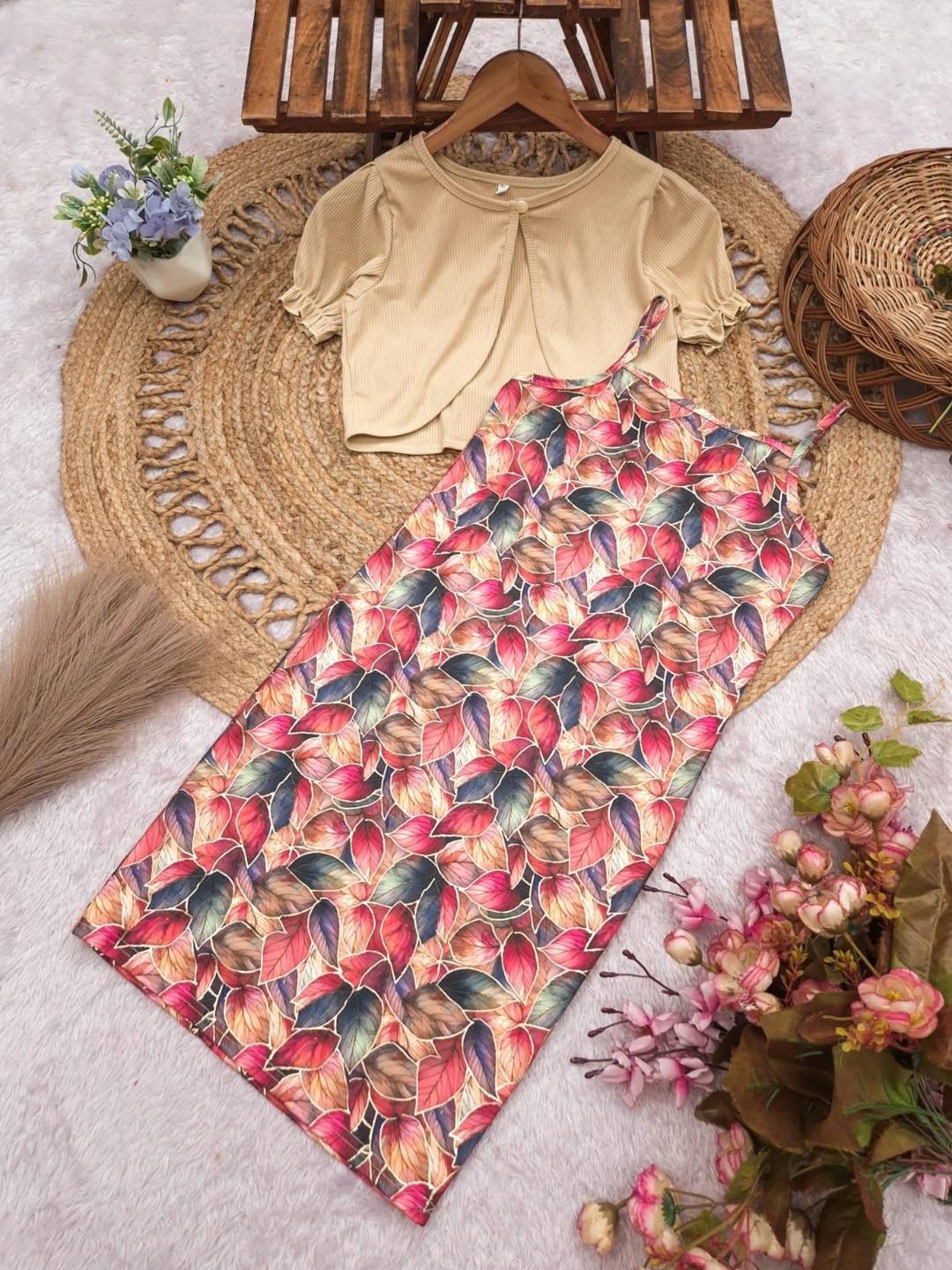 BAESD Floral Print Applique Maxi Dress