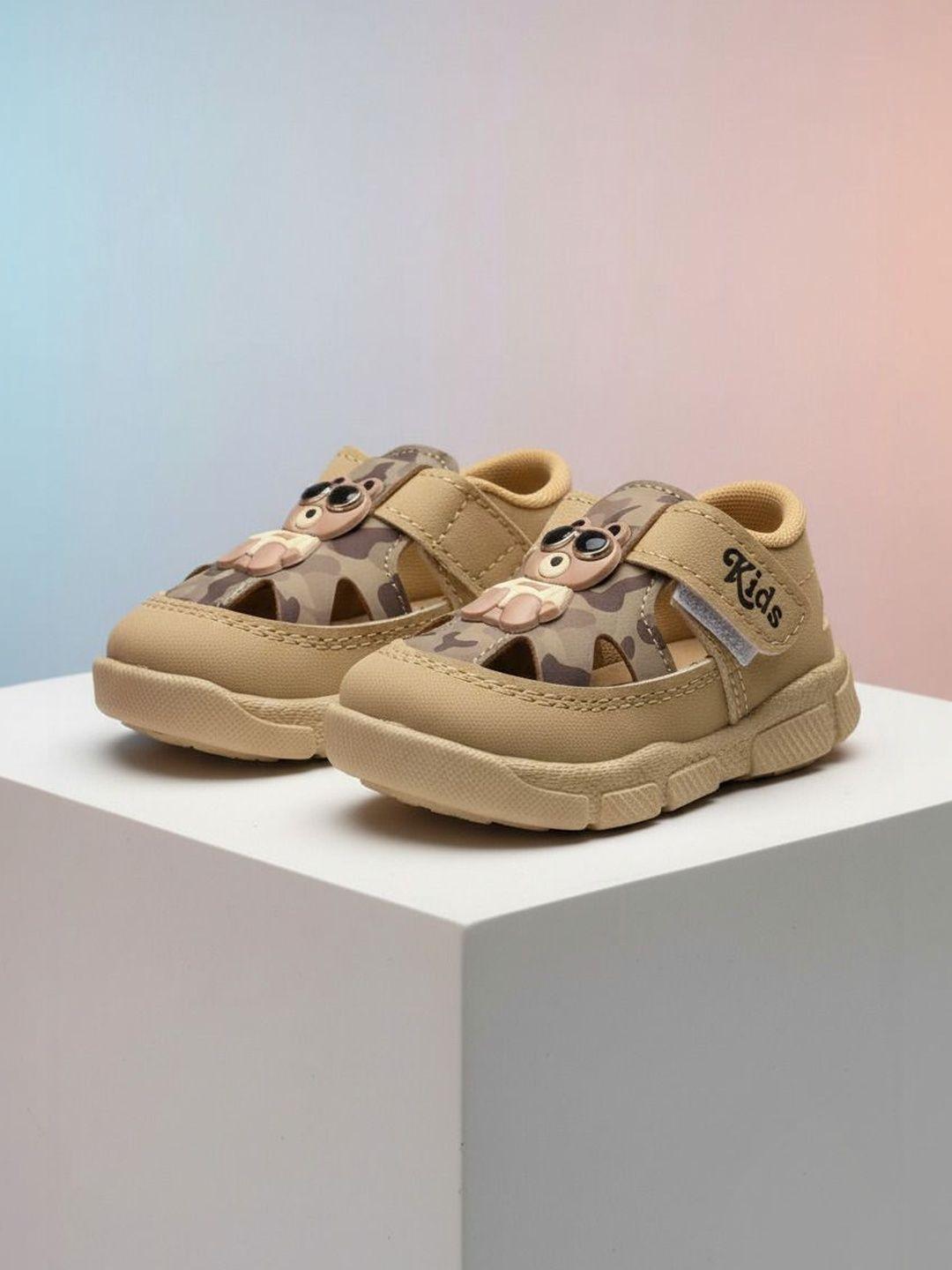 FootStation Boys Mesh Comfort Sandals