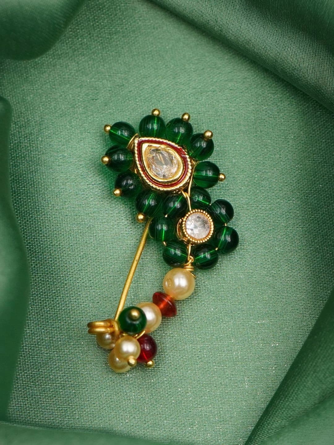 itisaaj Gold-Plated Artificial Stones and Beads Ring Nosepin