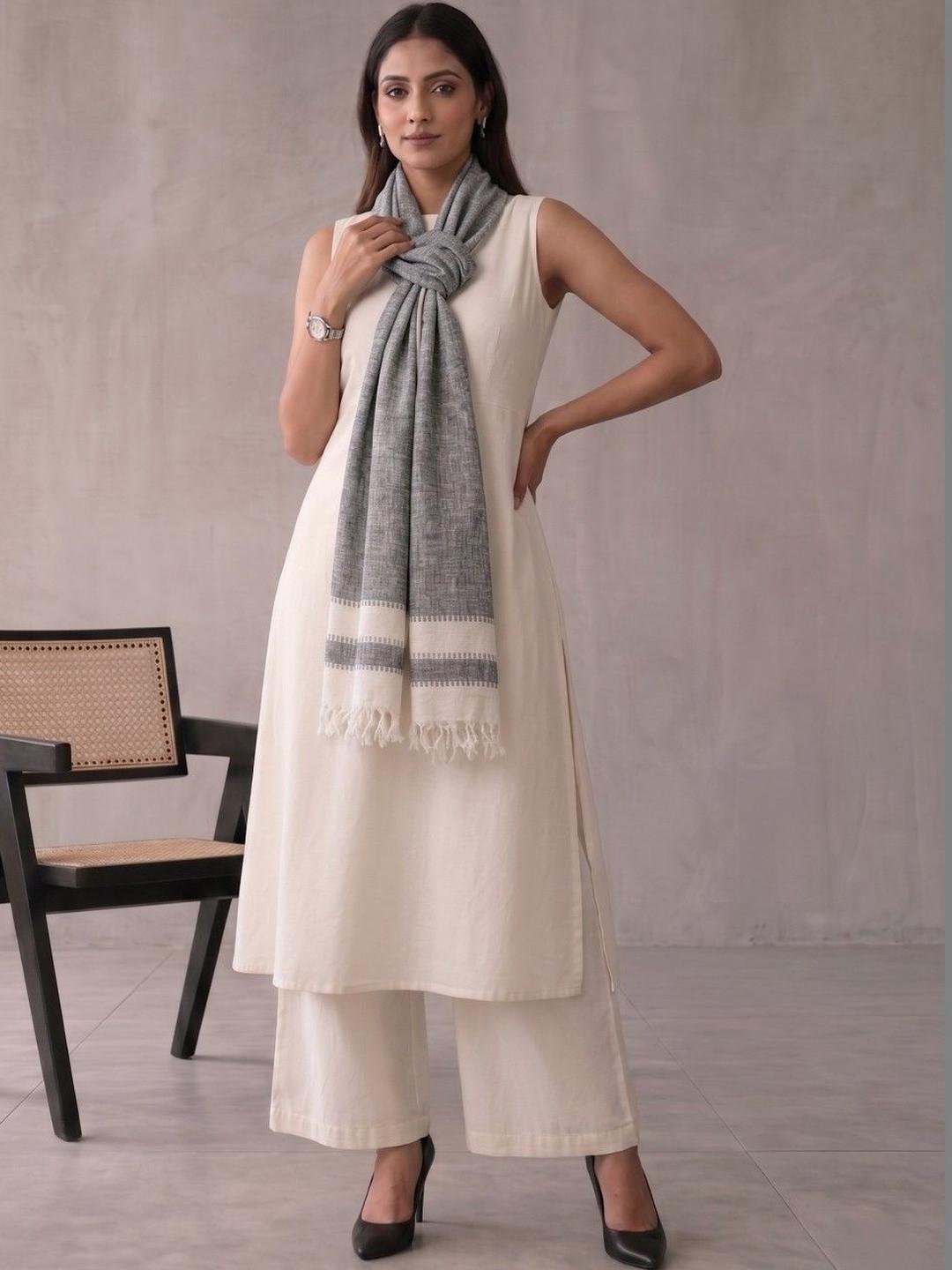 Navibhu Women Woven Design Stole