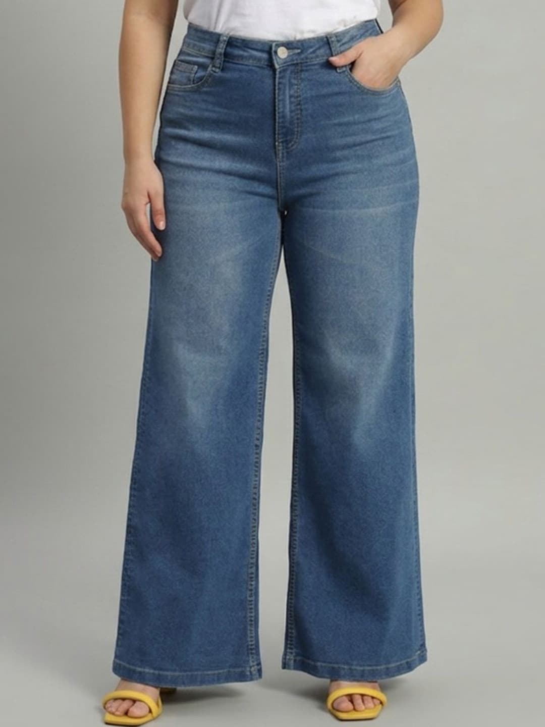 Roadster Womens Plus Size Wide Leg High Rise Stretchable Jeans