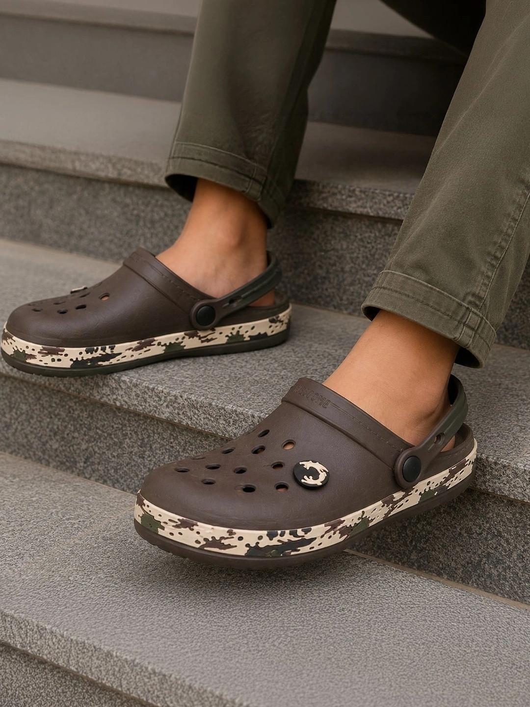 NEOZ Kids Levirex Lightweight & Comfortable Grip & Bounce Less Pressure Clogs