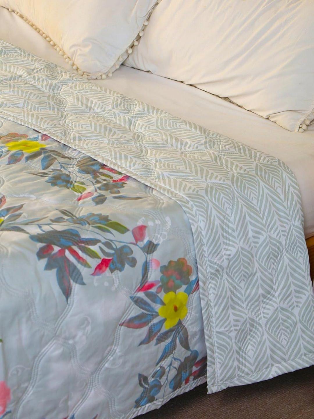 CHICERY Blue & Red Floral AC Room 210 GSM Pure Cotton Single Bed Dohar
