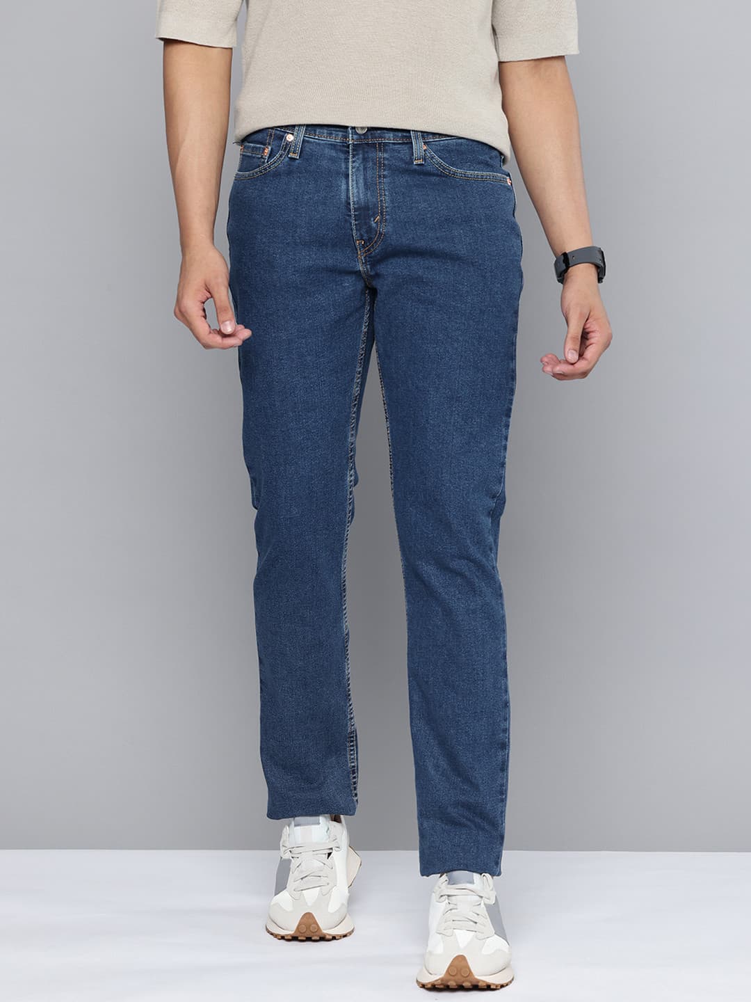 Levis Men 511 Slim Fit Mid-Rise Light Fade Stretchable Jeans