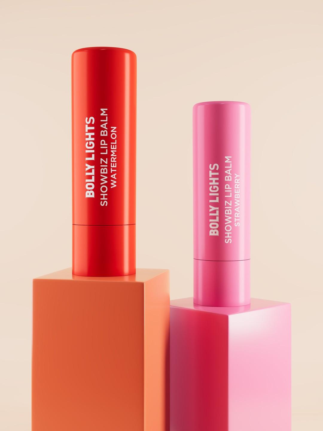 Colorbar Bolly Lights Showbiz Lip Balm - 4.5 g - Strawberry 02