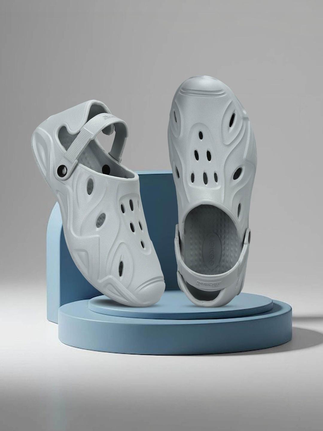 Paragon Men Clogs Sandals