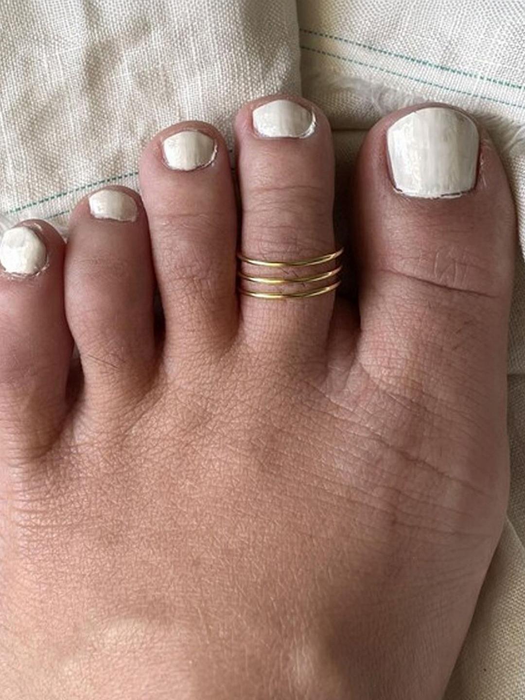 Sangria Handcrafted Toe Rings