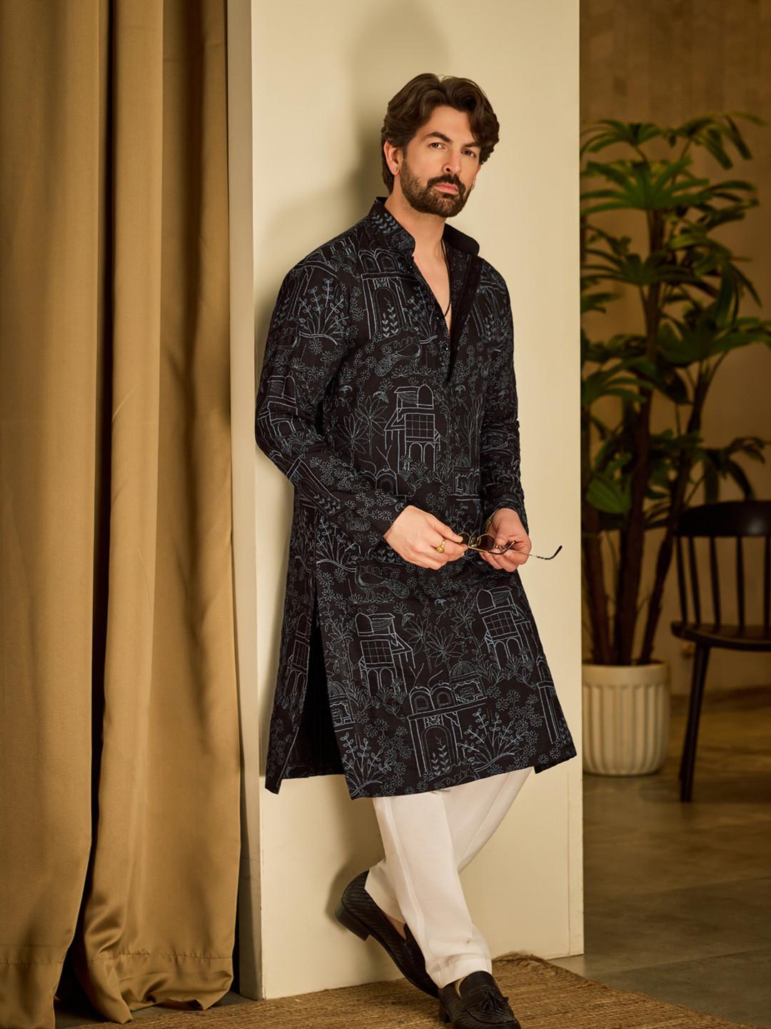 SOJANYA Men Floral Embroidered Regular Kantha Work Kurta with Pyjamas