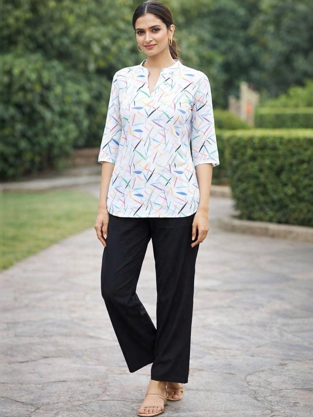 AURASOFT Printed V-Neck Regular Sleeves Tunic With Trousers