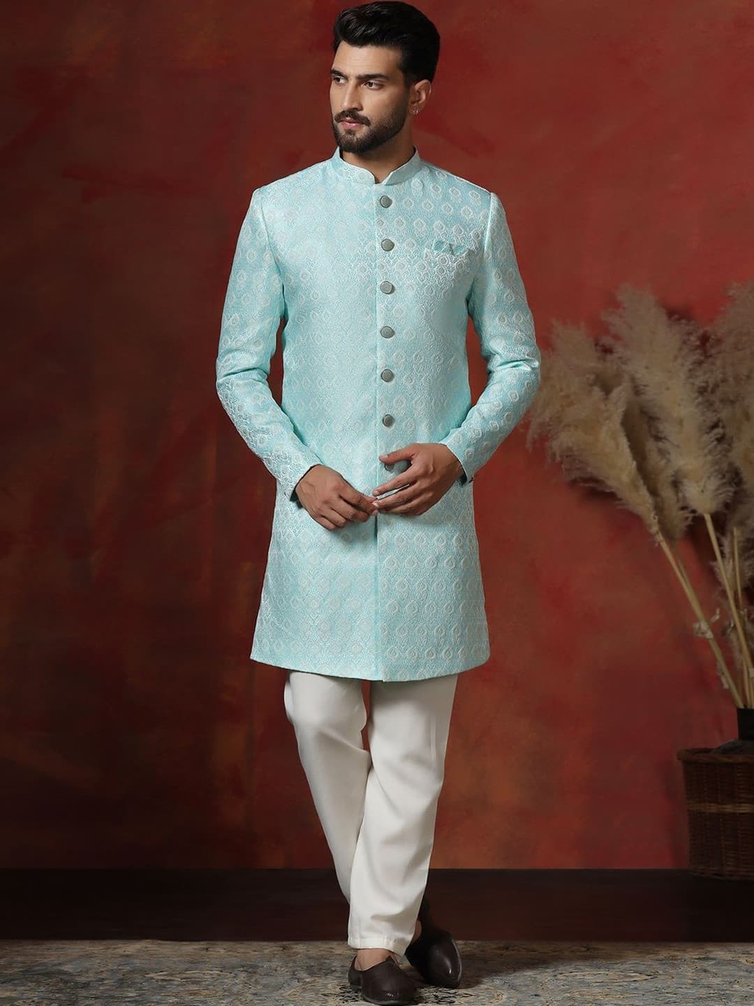 SOURAGYA Embroidered Mandarin Collar Sherwani