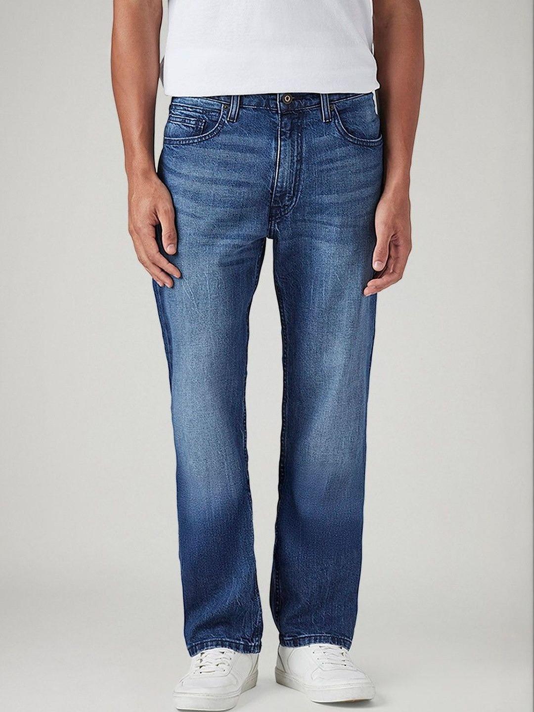 Levis Men Classic Slim Fit Mid-Rise Light Fade Stretchable Jeans