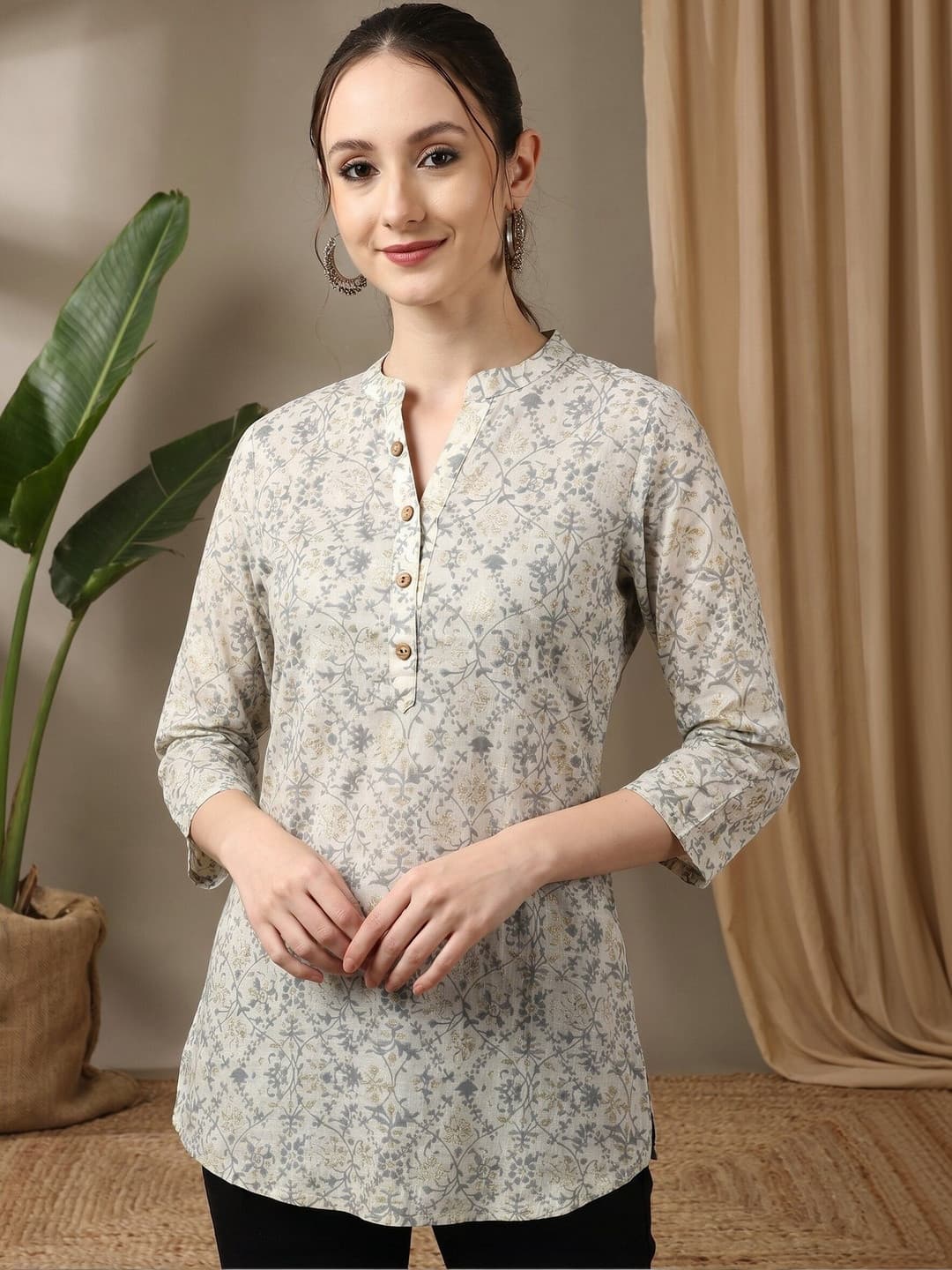 Sangria Floral Printed Pure Cotton Mandarin Collar Straight Short Kurti