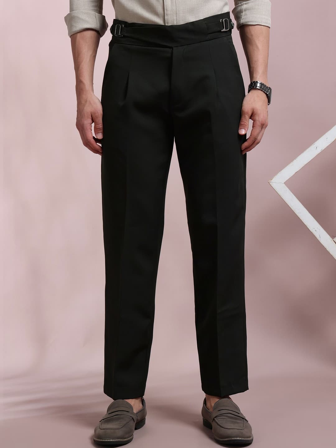 INVICTUS Men Pleated Trousers