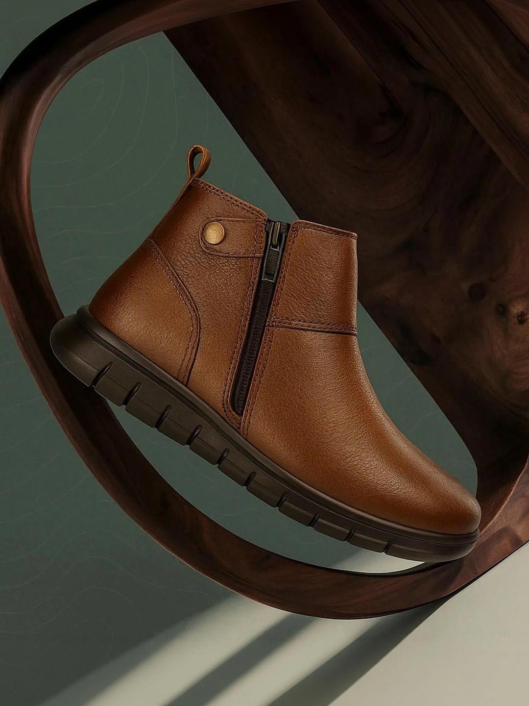 Woods Men Textured Round Toe Lace-Ups Regular Boots