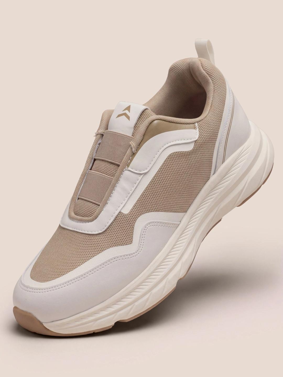 AVANT Men Mesh Running Shoes
