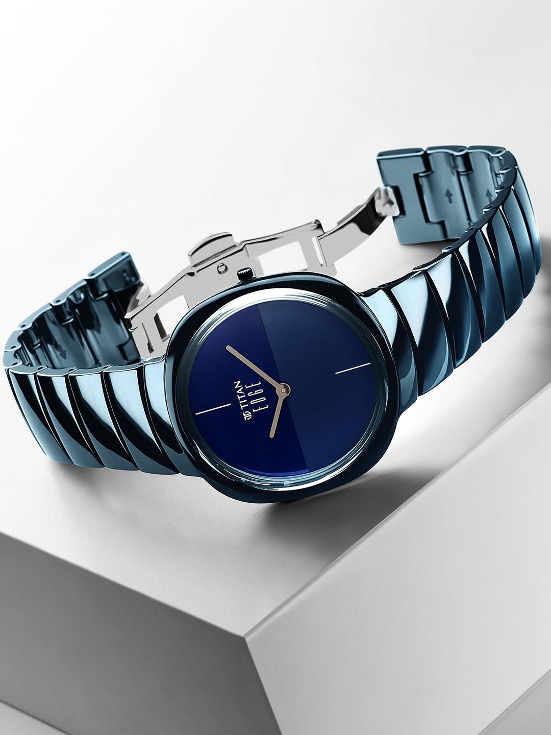 Titan Edge Squircle Quartz Analog With Gradient Blue Dial Unisex Watch - Nt1841qc04
