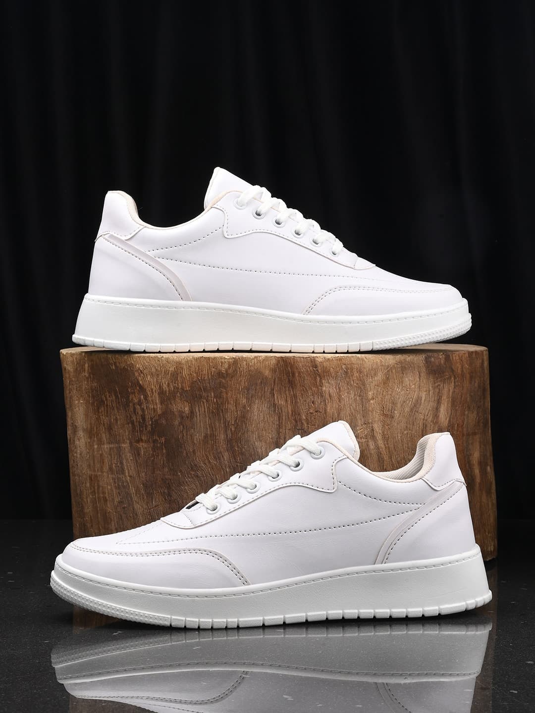 The Roadster Lifestyle Co. Men White Comfort Insole Lightweight Sneakers