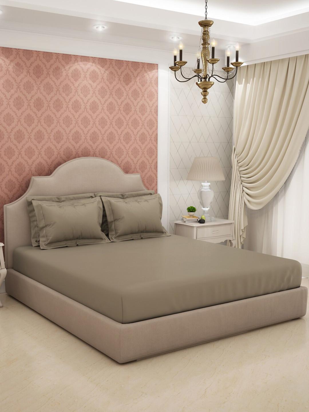 SPACES Brown Cotton 600 TC King Superfine Bedsheet with 4 Pillow Covers-108 x 108In