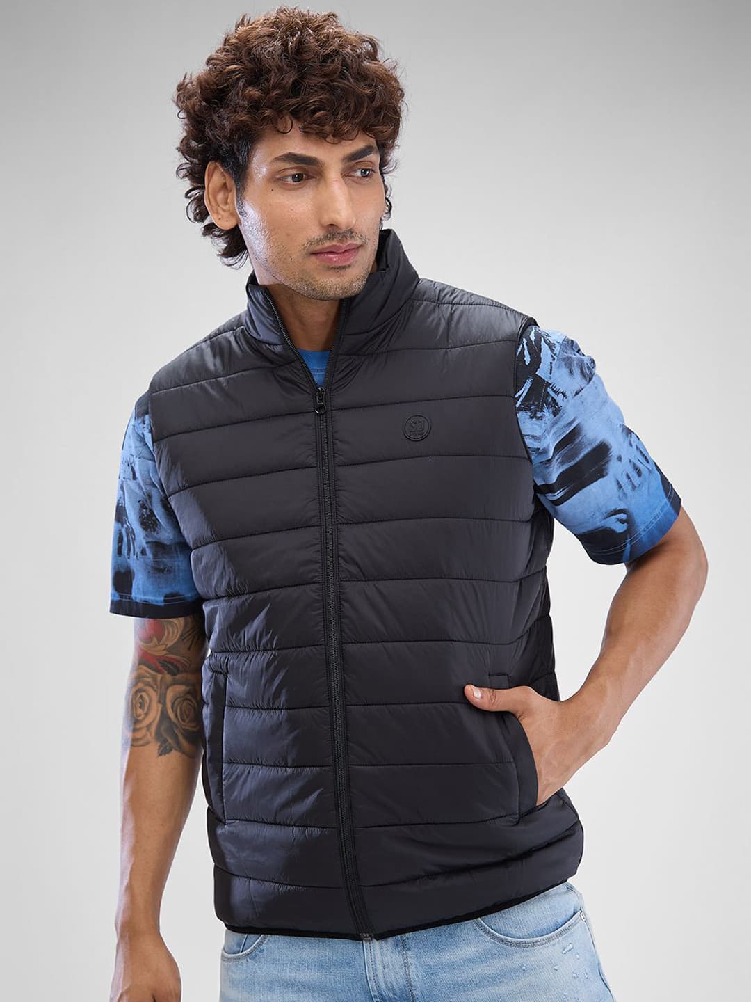 SPYKAR Men Sleeveless Regular Fit Padded Jacket