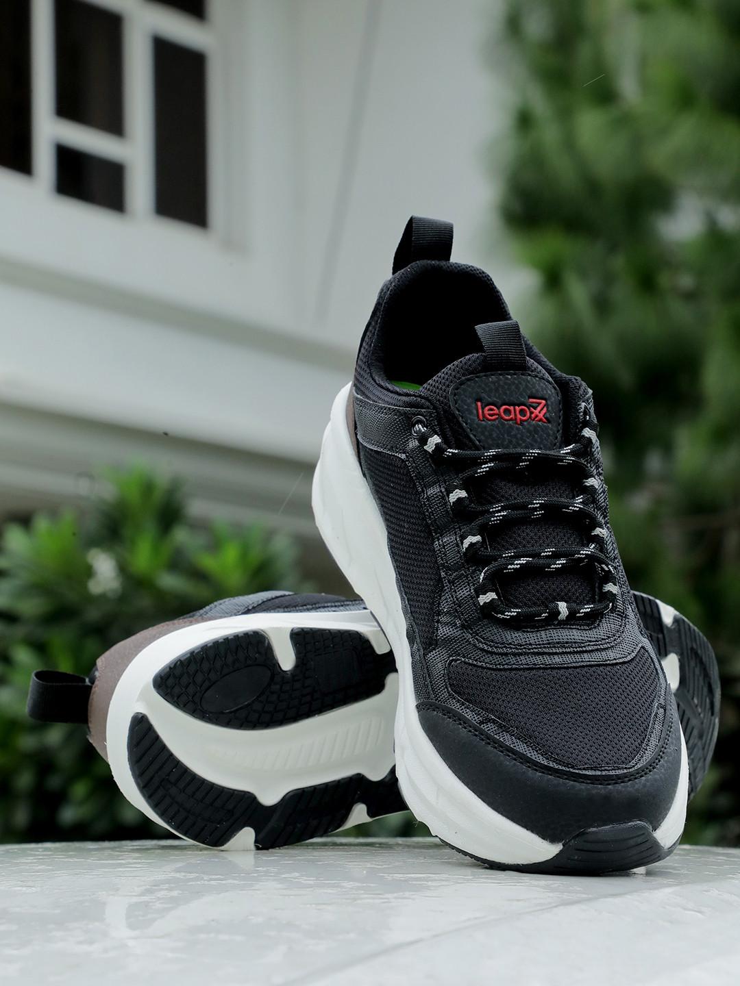 LIBERTY MOUNT E Men Textured Sports Running Shoes