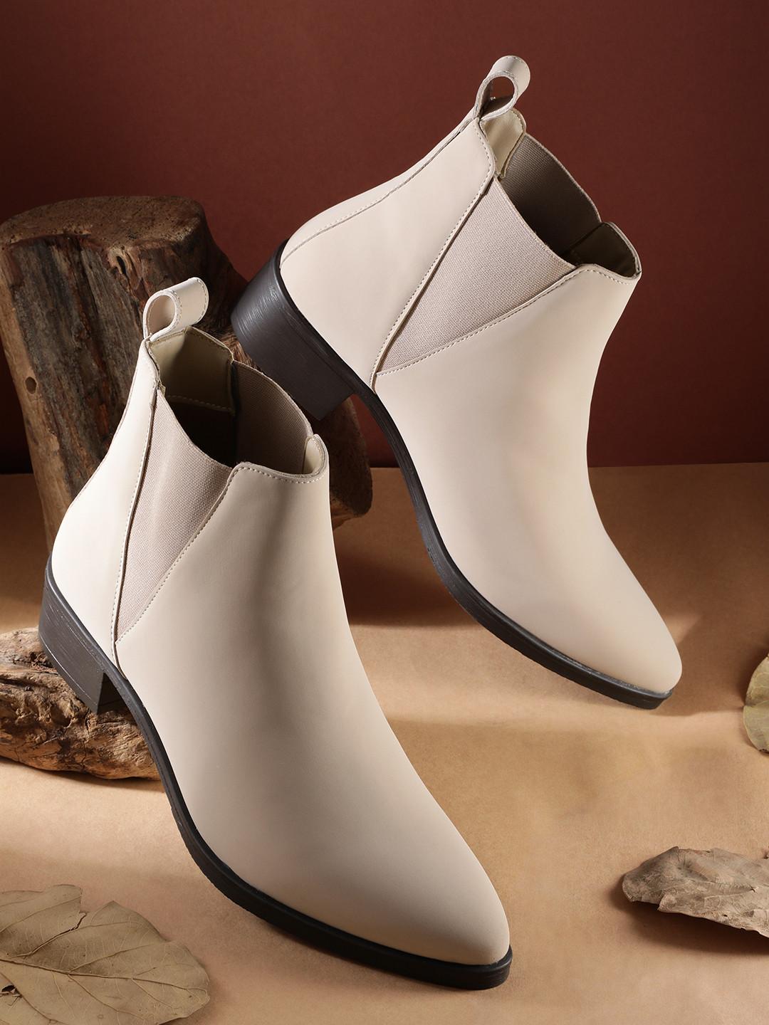 Roadster Women Chelsea Boots