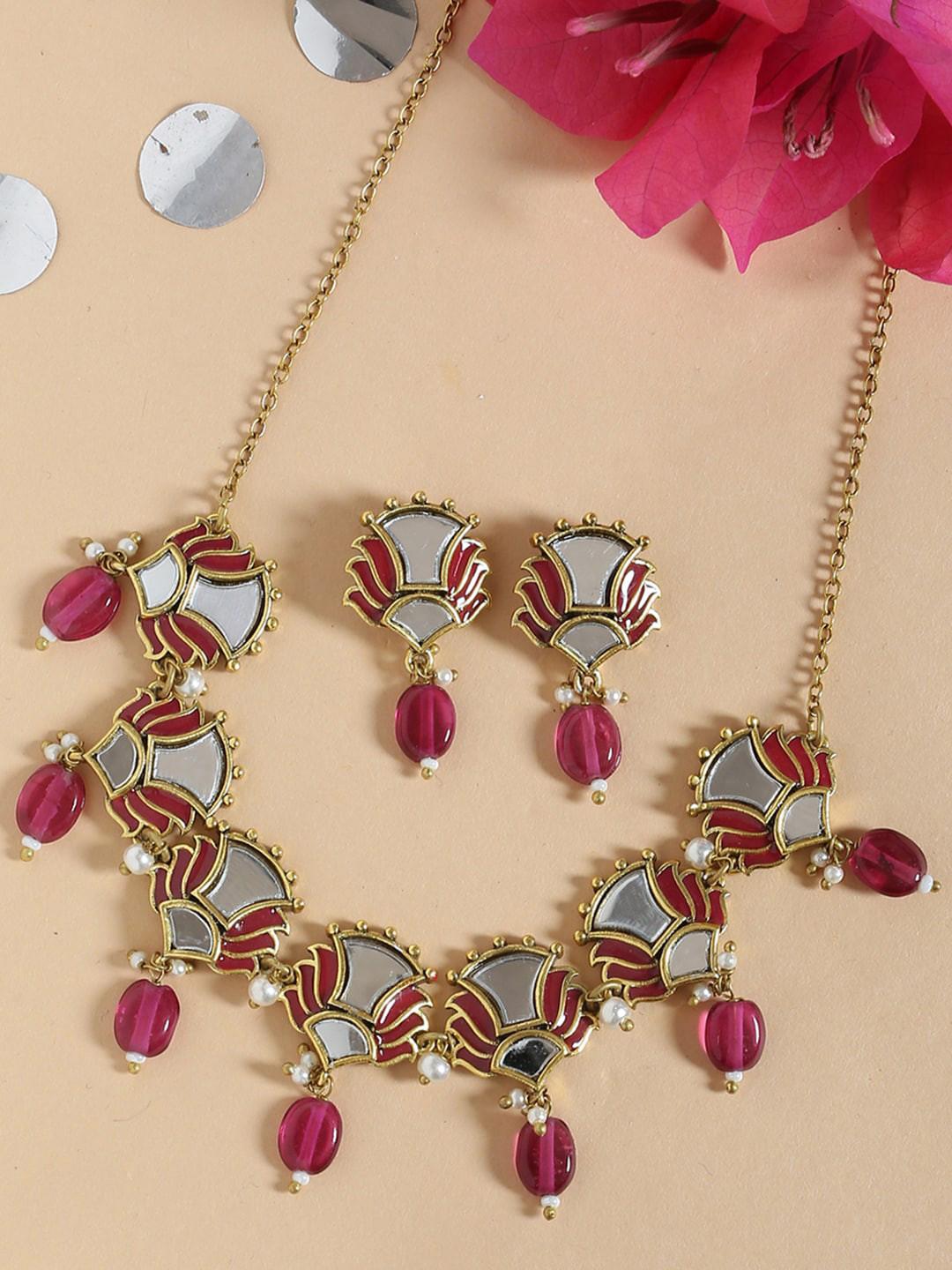 Thikri Looping Moons Necklace Set