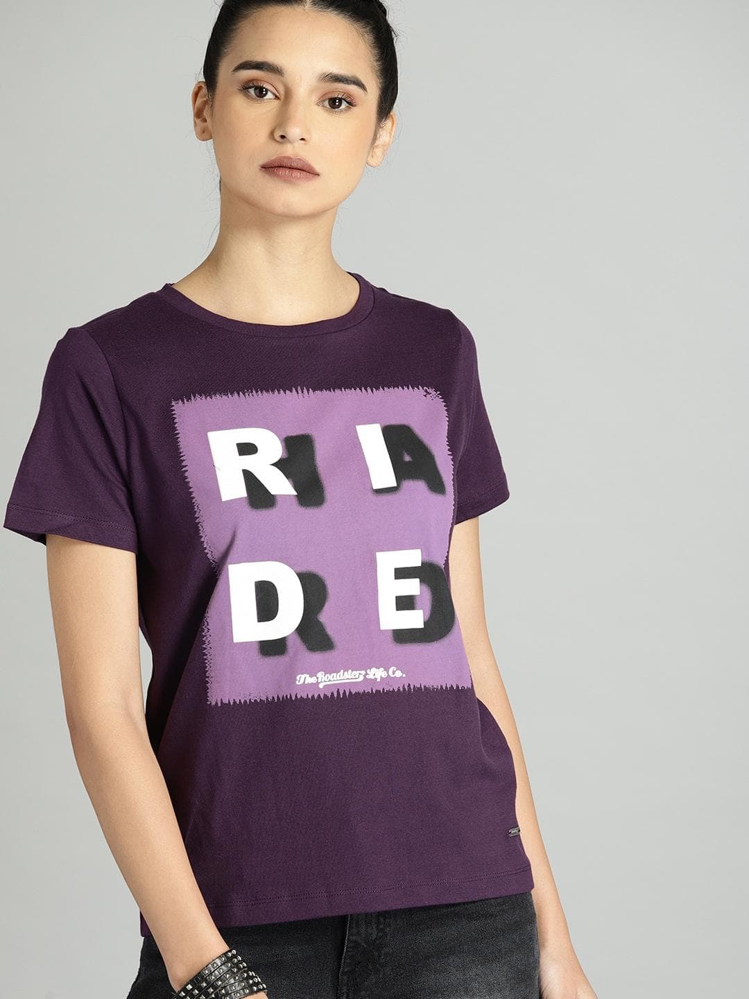 The Roadster Lifestyle Co Women Purple White Printed Round Neck Pure Cotton T-shirt