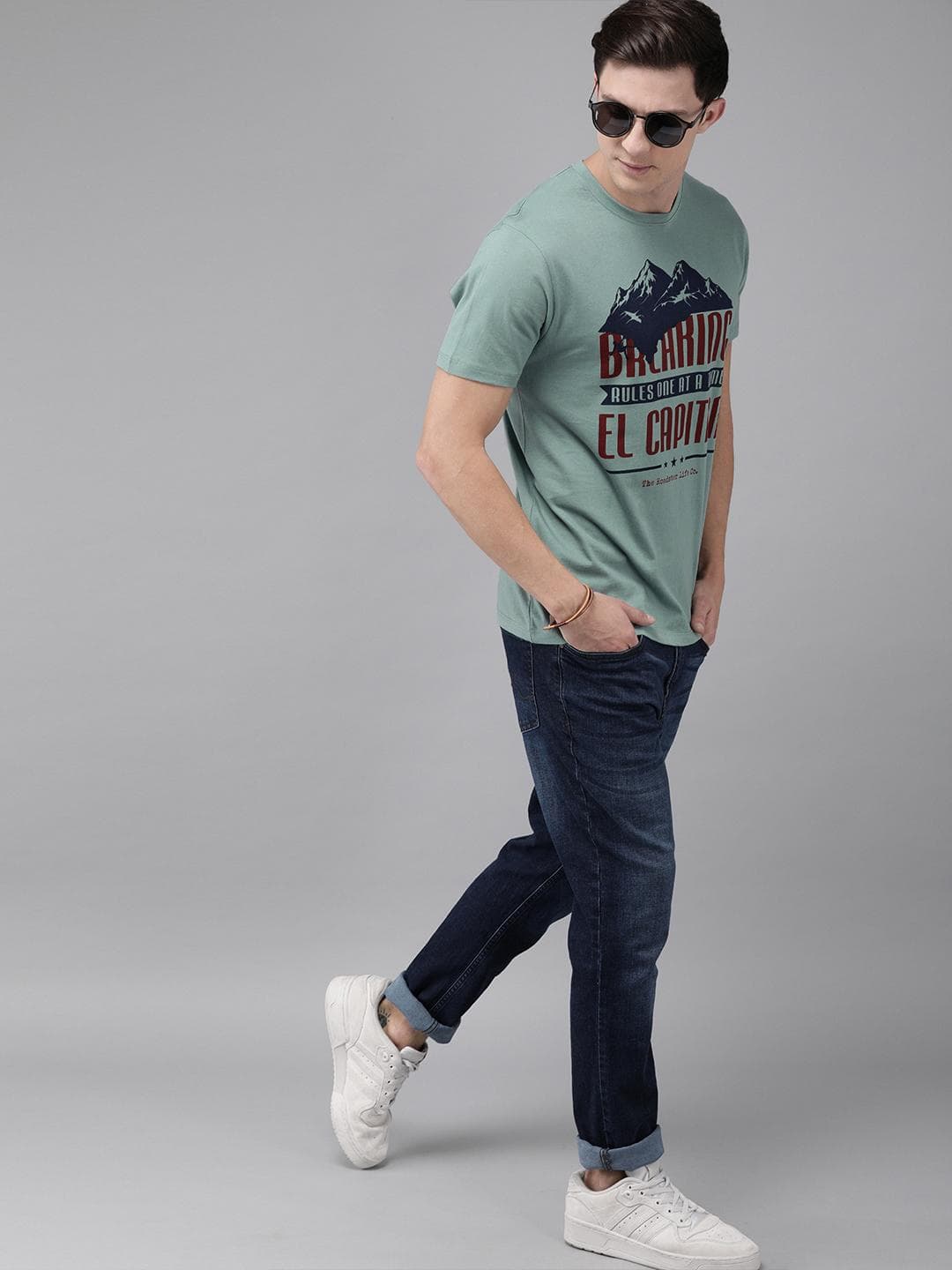 The Roadster Lifestyle Co Men Sea Green Graphic Printed Round Neck Cotton T-shirt