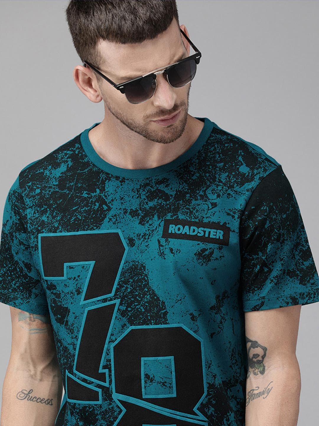 Roadster Men Teal Blue Black Printed Pure Cotton T-shirt