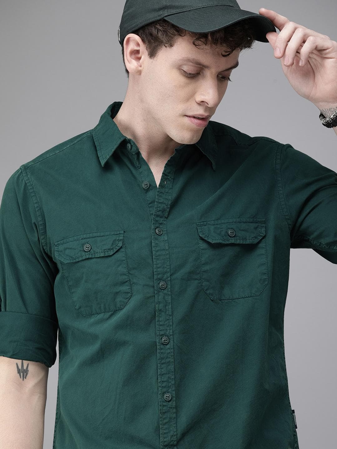 Roadster Men Green Regular Fit Solid Casual Shirt